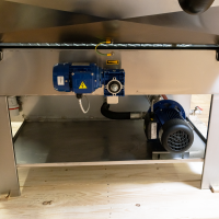 Teilewaschgerät / Industriewaschmaschine P100 - Edelstahl - 400V - 2,5 bar - 210 Liter Tank - 200 kg Tragkraft - Reinigungskapazität: 95 x 54 cm - mit Scheibenölabscheider - mit Edelstahlkorb