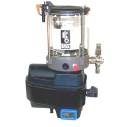 BEKA MAX - Fettschmierpumpe - Steuerung - 100-250 V AC - 2,5 kg Kunststoff Behälter - PE 120 - Füllstandsüberwachung