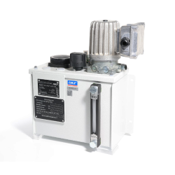 SKF Zahnradpumpenaggregat MFE5-BW7-S106+29E - 1 x 0,5 l/min - mit Metallbehälter - 6 Liter - Spannungsbereich II: 207-254 V / 360-440 V, 50 Hz / 249-305 V / 432-528 V, 60 Hz