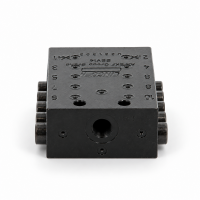 Lincoln Progressivverteiler SSVM 10 - max. 0,07 cm³ pro Hub/Auslass - 200 bar - Auslässe: 10 - Einlass: G1/8 - Auslass: M8x1 - Material schwarz-chromatierter Stahl